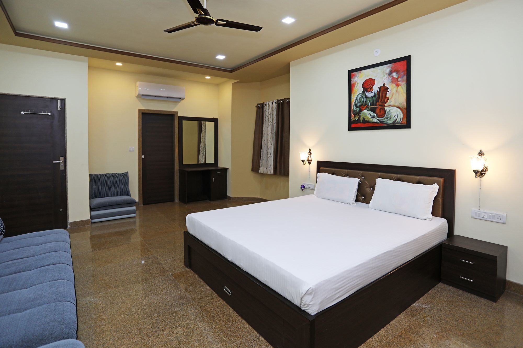 Oyo 9428 Hill View Room Goverdhan Vilas Udaipur Buitenkant foto