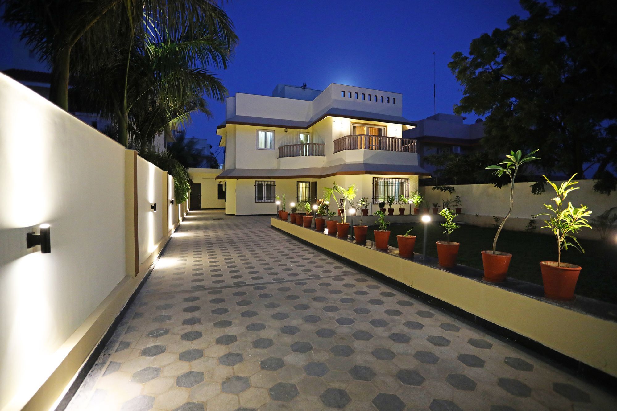 Oyo 9428 Hill View Room Goverdhan Vilas Udaipur Buitenkant foto