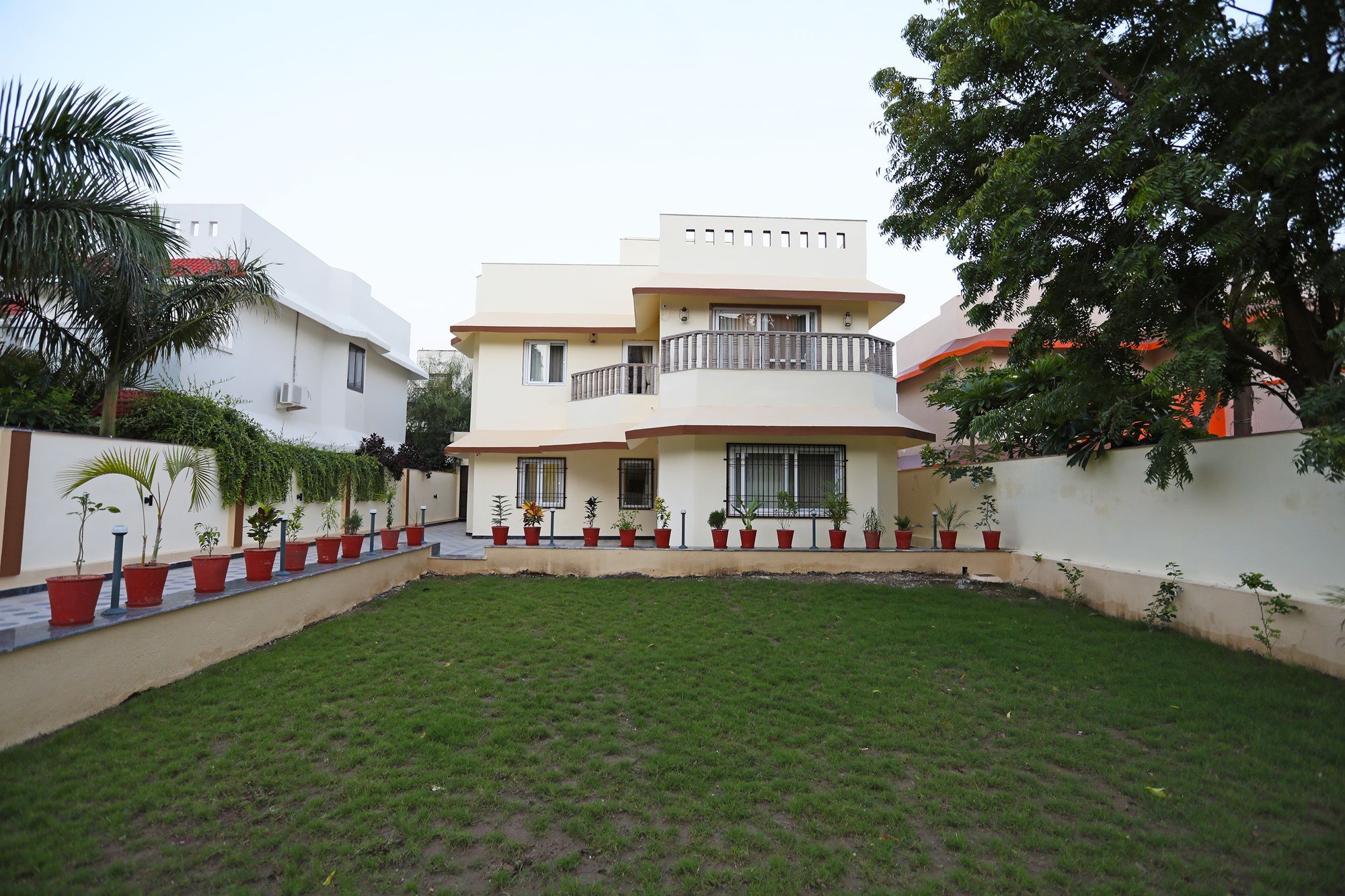 Oyo 9428 Hill View Room Goverdhan Vilas Udaipur Buitenkant foto