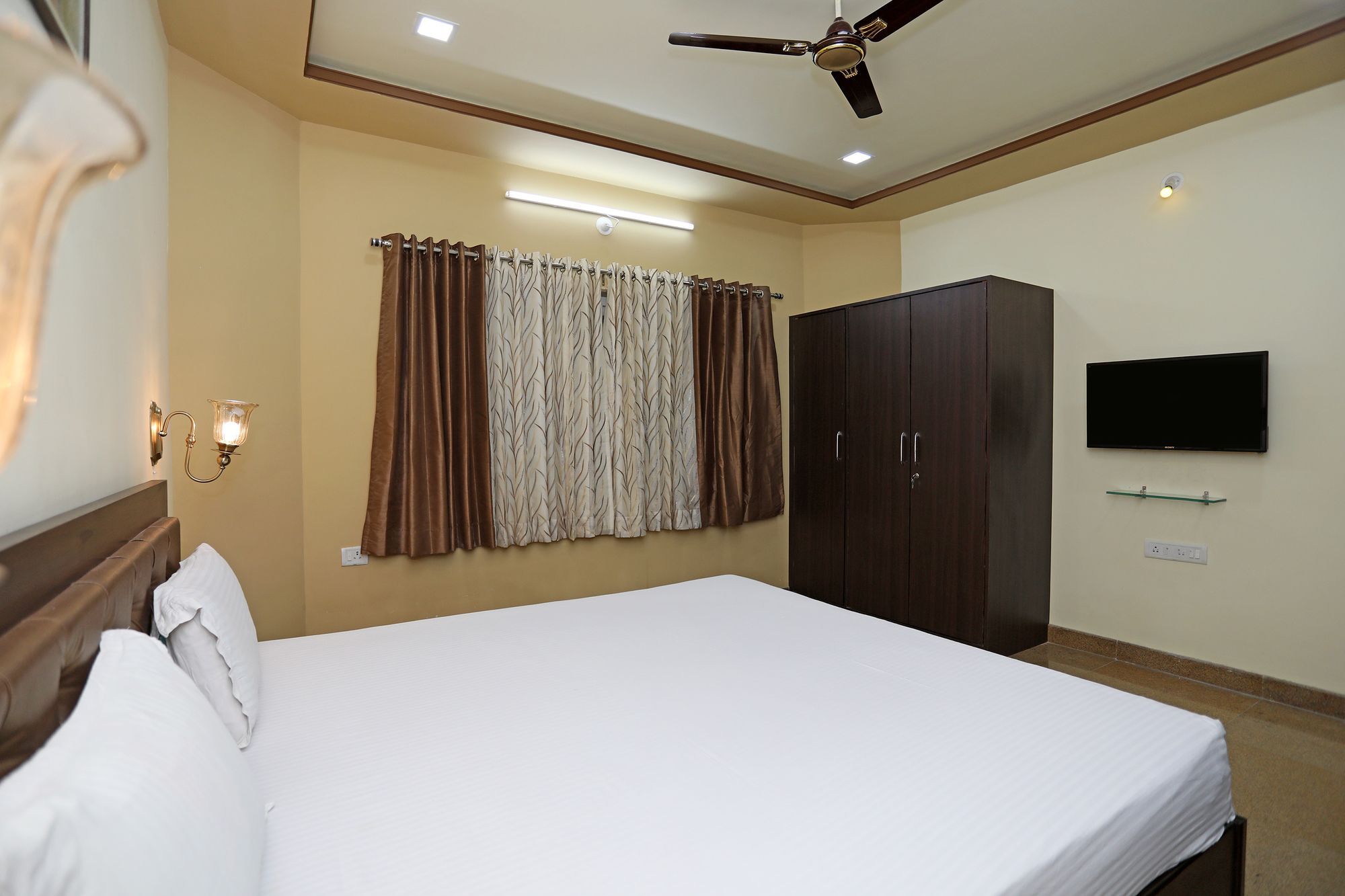 Oyo 9428 Hill View Room Goverdhan Vilas Udaipur Buitenkant foto